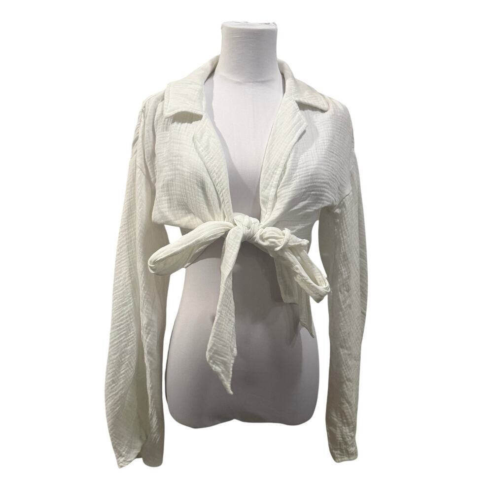 PrettyLittleThing White Gauze Tie Front Crop Long Sleeve Top 6 Sexy Vacation